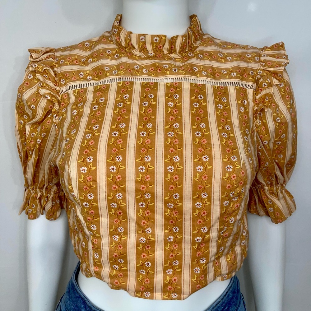 Urban Outfitters ruffle crop top - Picture 5 of 8